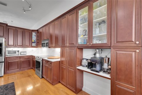 Купить виллу или дом в Холливуд, Флорида 4 спальни, 228.54м2, № 1988223 - фото 24