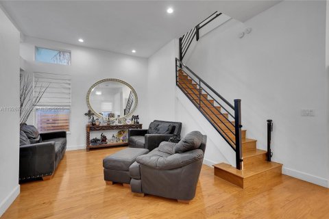 Купить виллу или дом в Холливуд, Флорида 4 спальни, 228.54м2, № 1988223 - фото 13