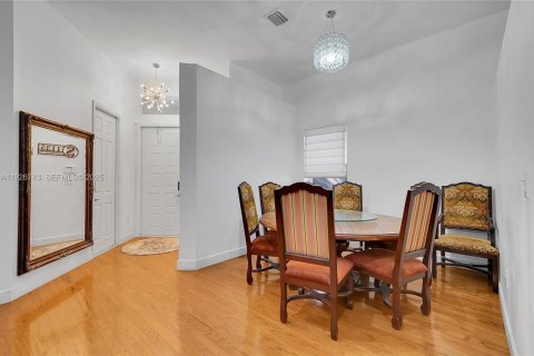 Купить виллу или дом в Холливуд, Флорида 4 спальни, 228.54м2, № 1988223 - фото 16