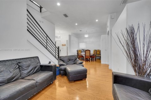 Купить виллу или дом в Холливуд, Флорида 4 спальни, 228.54м2, № 1988223 - фото 14