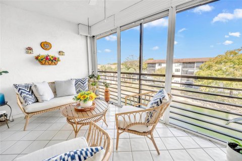 Купить кондоминиум в Тамарак, Флорида 1 комната, 117.99м2, № 2179769 - фото 21
