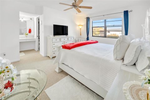 Купить кондоминиум в Тамарак, Флорида 1 комната, 117.99м2, № 2179769 - фото 17