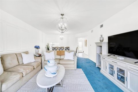 Купить кондоминиум в Тамарак, Флорида 1 комната, 117.99м2, № 2179769 - фото 23