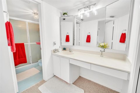 Купить кондоминиум в Тамарак, Флорида 1 комната, 117.99м2, № 2179769 - фото 18
