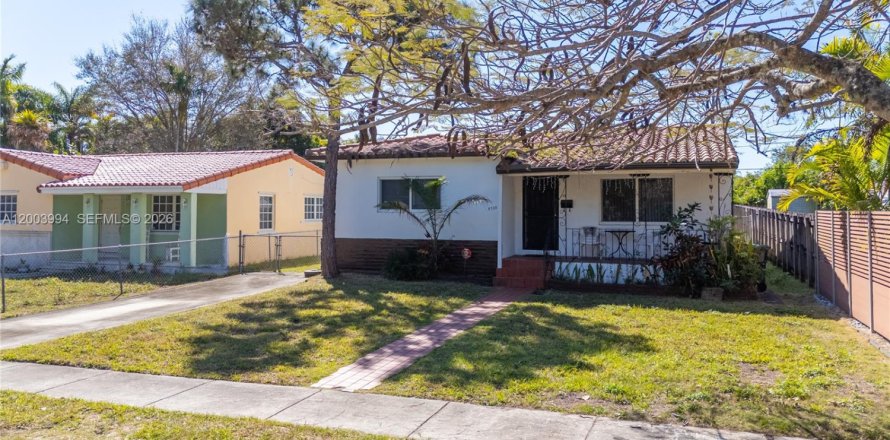 Villa ou maison à South Miami, Floride 2 chambres, 86.96 m2 № 2068216