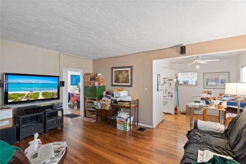 Villa ou maison à vendre à South Miami, Floride: 2 chambres, 86.96 m2 № 2068216 - photo 30