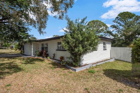 Casa en venta en Clearwater, Florida, 3 dormitorios, 121.52 m2 № 1679555 - foto 3