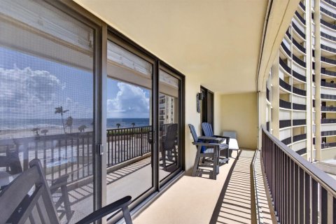 Condo in Jupiter, Florida, 2 bedrooms № 2181113 - photo 10