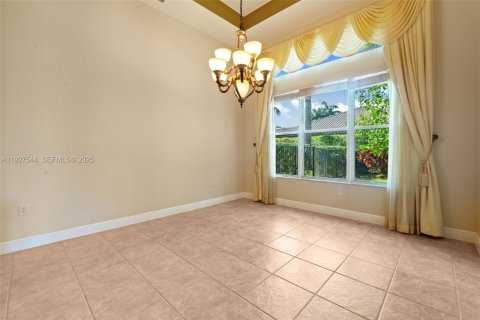 Villa ou maison à louer à Davie, Floride: 4 chambres, 325.34 m2 № 1986323 - photo 8