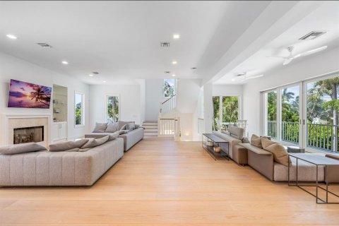 Villa ou maison à vendre à Boca Grande, Floride: 8 chambres, 538.09 m2 № 2142682 - photo 6