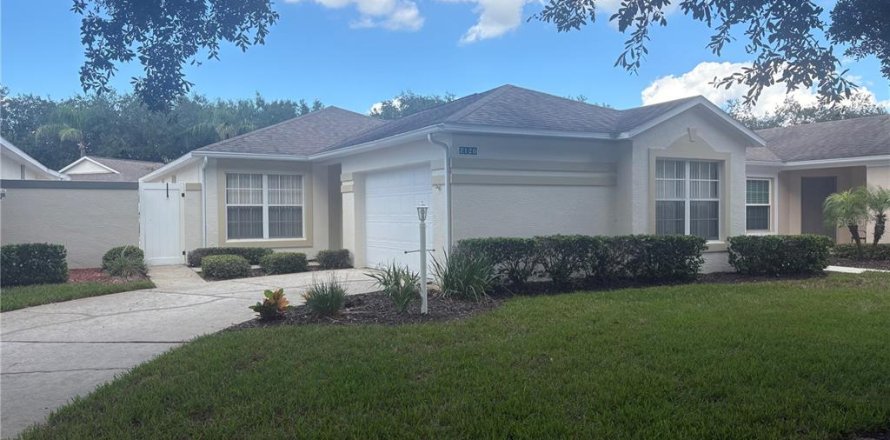Villa ou maison à Clermont, Floride 2 chambres, 111.48 m2 № 2419734