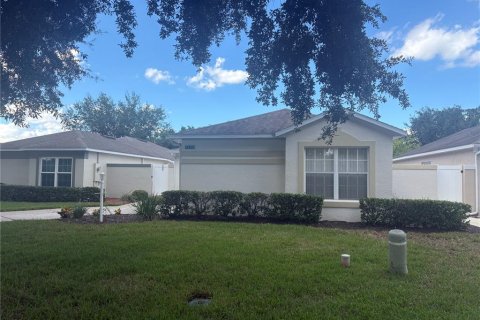 Villa ou maison à vendre à Clermont, Floride: 2 chambres, 111.48 m2 № 2419734 - photo 2