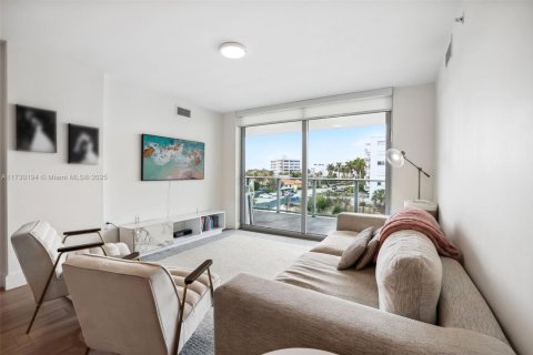 Condo in Bay Harbor Islands, Florida, 2 bedrooms  № 1484243 - photo 5