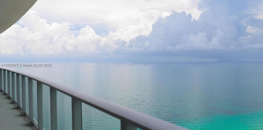 Condo à Hollywood, Floride, 1 chambre № 1814185