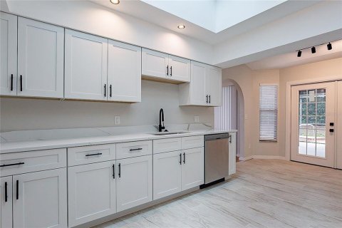 Villa ou maison à vendre à Spring Hill, Floride: 3 chambres, 184.88 m2 № 1785016 - photo 6