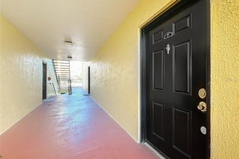 Condominio en venta en Orlando, Florida, 2 dormitorios, 77.11 m2 № 2101145 - foto 2