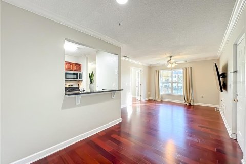 Condominio en venta en Orlando, Florida, 2 dormitorios, 77.11 m2 № 2101145 - foto 3
