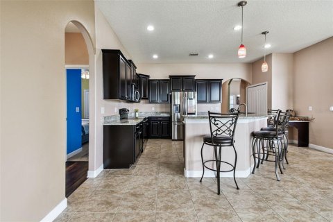 House in Ruskin, Florida 4 bedrooms, 358.42 sq.m. № 2205913 - photo 12