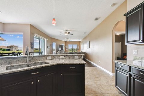 House in Ruskin, Florida 4 bedrooms, 358.42 sq.m. № 2205913 - photo 13
