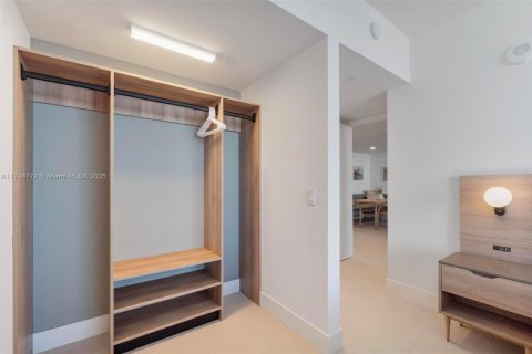 Copropriété à vendre à Miami, Floride: 2 chambres № 2012286 - photo 11