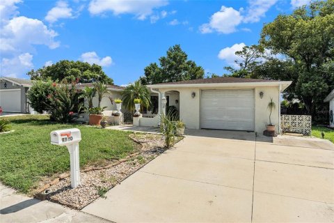 Casa en venta en Port Richey, Florida, 3 dormitorios, 148.83 m2 № 1917585 - foto 4