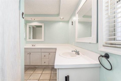 Casa en venta en Port Richey, Florida, 3 dormitorios, 148.83 m2 № 1917585 - foto 16