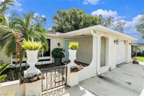 Casa en venta en Port Richey, Florida, 3 dormitorios, 148.83 m2 № 1917585 - foto 3