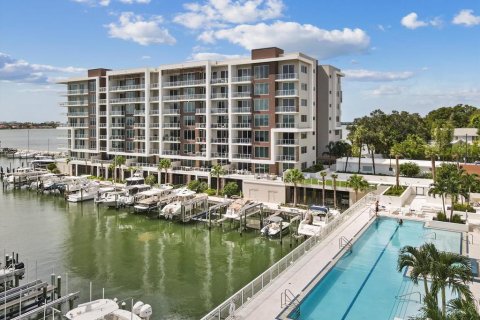 Copropriété à vendre à Clearwater, Floride: 2 chambres, 186.08 m2 № 2360336 - photo 2
