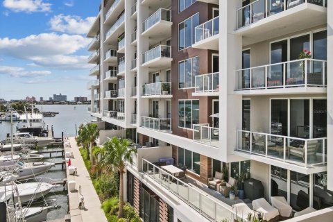 Condo à Clearwater, Floride, 2 chambres  № 2360336