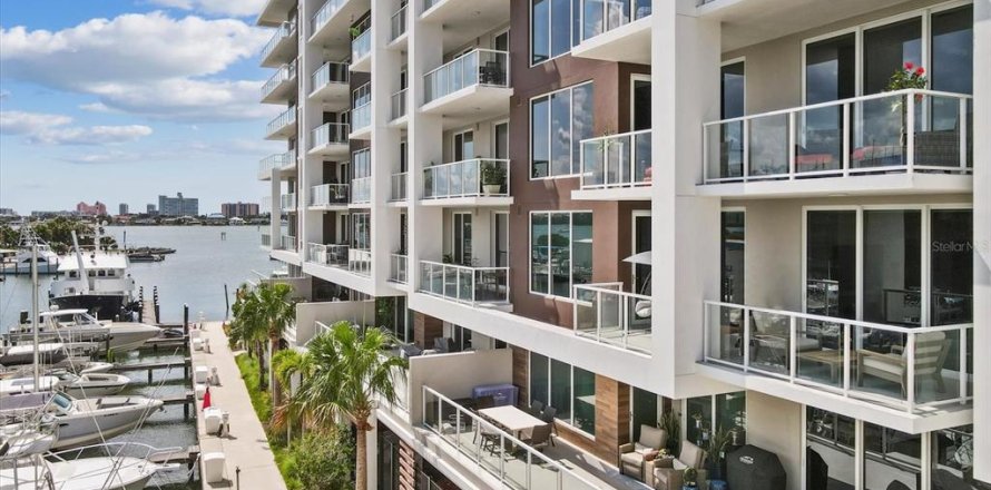 Condo à Clearwater, Floride, 2 chambres  № 2360336