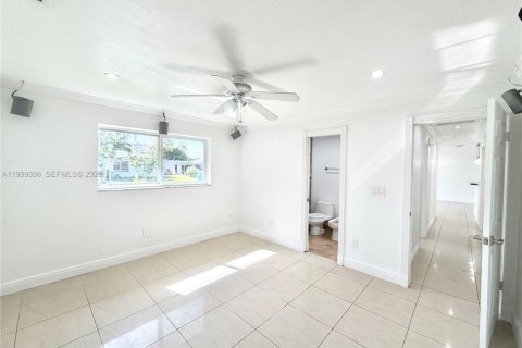 Купить виллу или дом в Майами, Флорида 4 спальни, 131.27м2, № 2065258 - фото 29