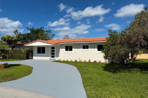 Купить виллу или дом в Майами, Флорида 4 спальни, 131.27м2, № 2065258 - фото 13