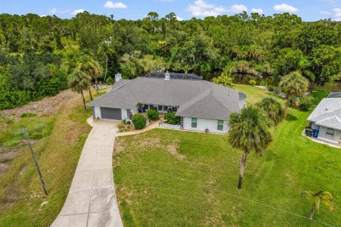 Casa en venta en North Port, Florida, 3 dormitorios, 205.96 m2 № 2289786 - foto 3