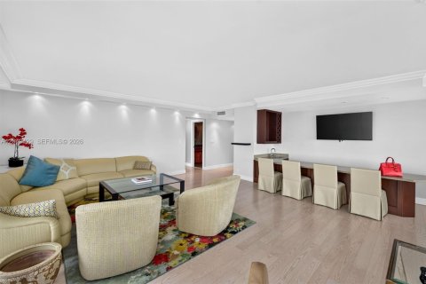 Купить кондоминиум в Авентура, Флорида 2 спальни, 176.61м2, № 2187849 - фото 11