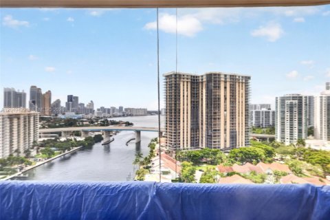Купить кондоминиум в Авентура, Флорида 2 спальни, 176.61м2, № 2187849 - фото 8