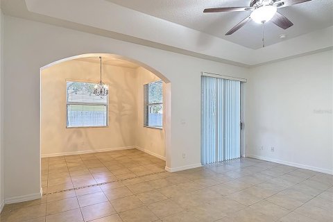 House in Clermont, Florida 4 bedrooms, 302.3 sq.m. № 1649330 - photo 21