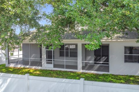 House in Clermont, Florida 4 bedrooms, 302.3 sq.m. № 1649330 - photo 4
