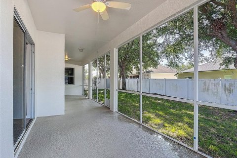 House in Clermont, Florida 4 bedrooms, 302.3 sq.m. № 1649330 - photo 28