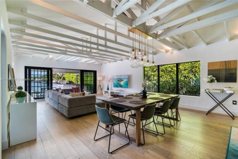 Casa en alquiler en Hallandale Beach, Florida, 4 dormitorios, 306.58 m2 № 1692096 - foto 10