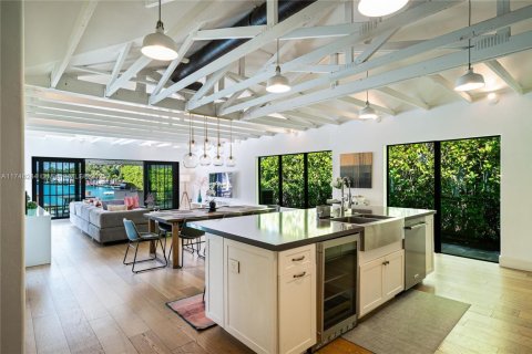 Casa en alquiler en Hallandale Beach, Florida, 4 dormitorios, 306.58 m2 № 1692096 - foto 9