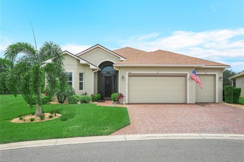 Casa en venta en Winter Haven, Florida, 3 dormitorios, 189.99 m2 № 1835089 - foto 1