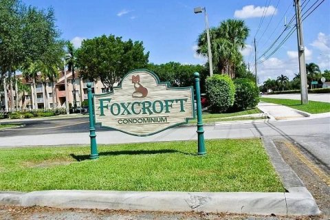 Condo in Miramar, Florida, 1 bedroom  № 1892802 - photo 1
