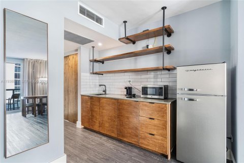 Copropriété à vendre à Sunny Isles Beach, Floride: 33.44 m2 № 1997528 - photo 3