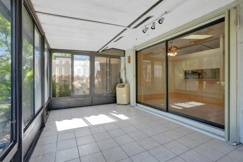 Apartment in Boynton Beach, Florida 2 bedrooms, 109.07 sq.m. № 2241238 - photo 22