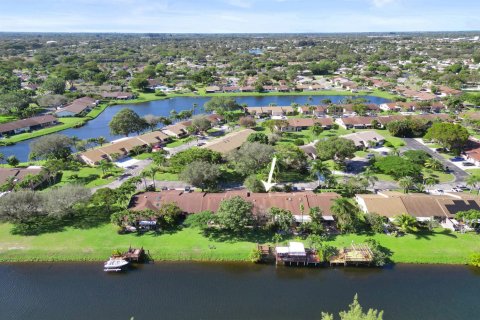 Apartment in Boynton Beach, Florida 2 bedrooms, 109.07 sq.m. № 2241238 - photo 30