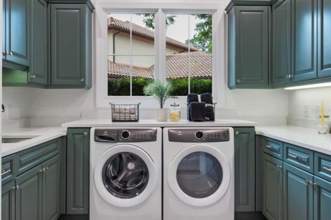 Casa en venta en Orlando, Florida, 5 dormitorios, 576.55 m2 № 1910120 - foto 26