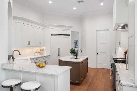 Casa en venta en Orlando, Florida, 5 dormitorios, 576.55 m2 № 1910120 - foto 14