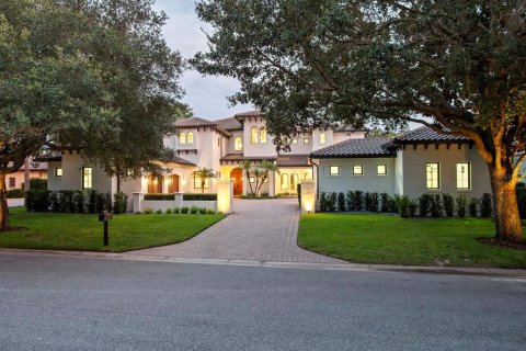 Casa en venta en Orlando, Florida, 5 dormitorios, 576.55 m2 № 1910120 - foto 1