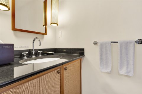 Copropriété à vendre à Miami Beach, Floride: 1 chambre, 71.26 m2 № 1706801 - photo 16