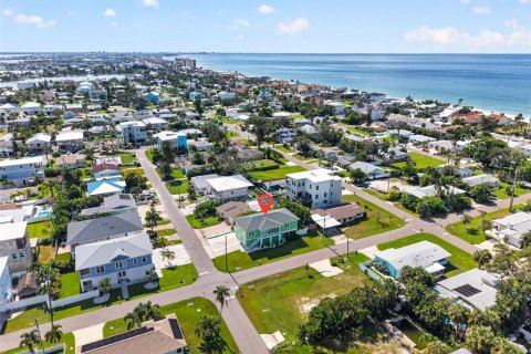 Casa en venta en Redington Beach, Florida, 3 dormitorios, 150.87 m2 № 2384118 - foto 3